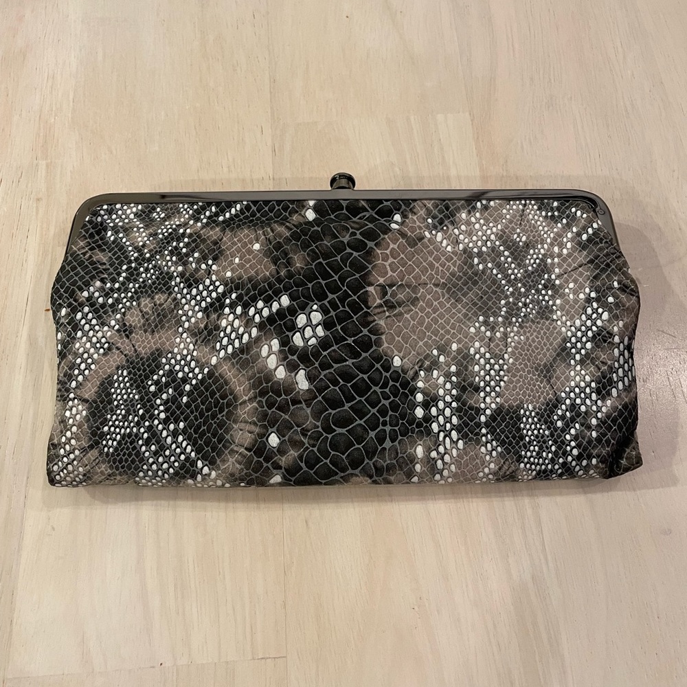 Hobo clutch wallet